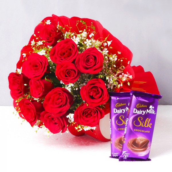 Red Roses Bunch With Chocolate